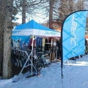 Voici une tente et un oriflamme personnalisé !

Un joli bleu ciel c'est très sympa 🧐🥰

Plus d'informations sur :
https://actiexpress.fr/fr/9-personnalisation-tente-pliante

#actiexpress